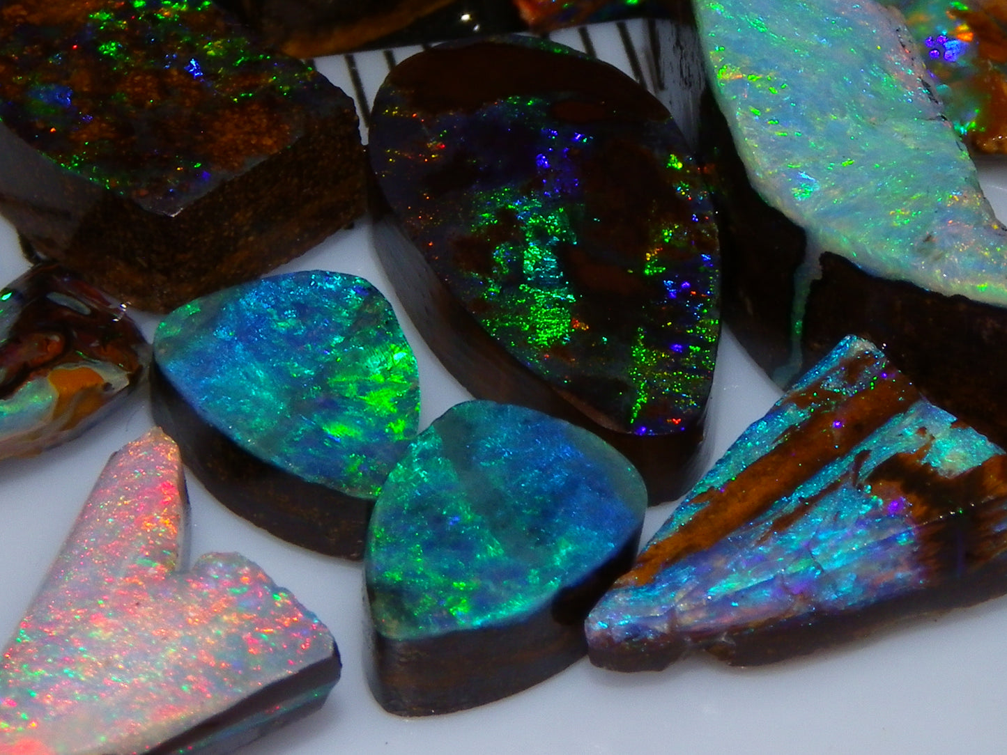 Nice Quality Boulder Opal Rubs/Preforms 33cts Queensland Australia Multicolours
