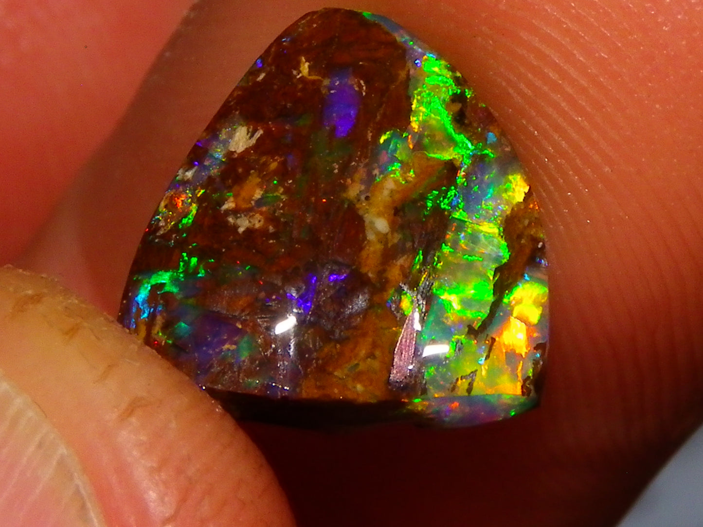 Very Nice Koroit Fossil/Crystal Opal Cab/Preform 4,04cts Bright Orange/Green Fires rare stone