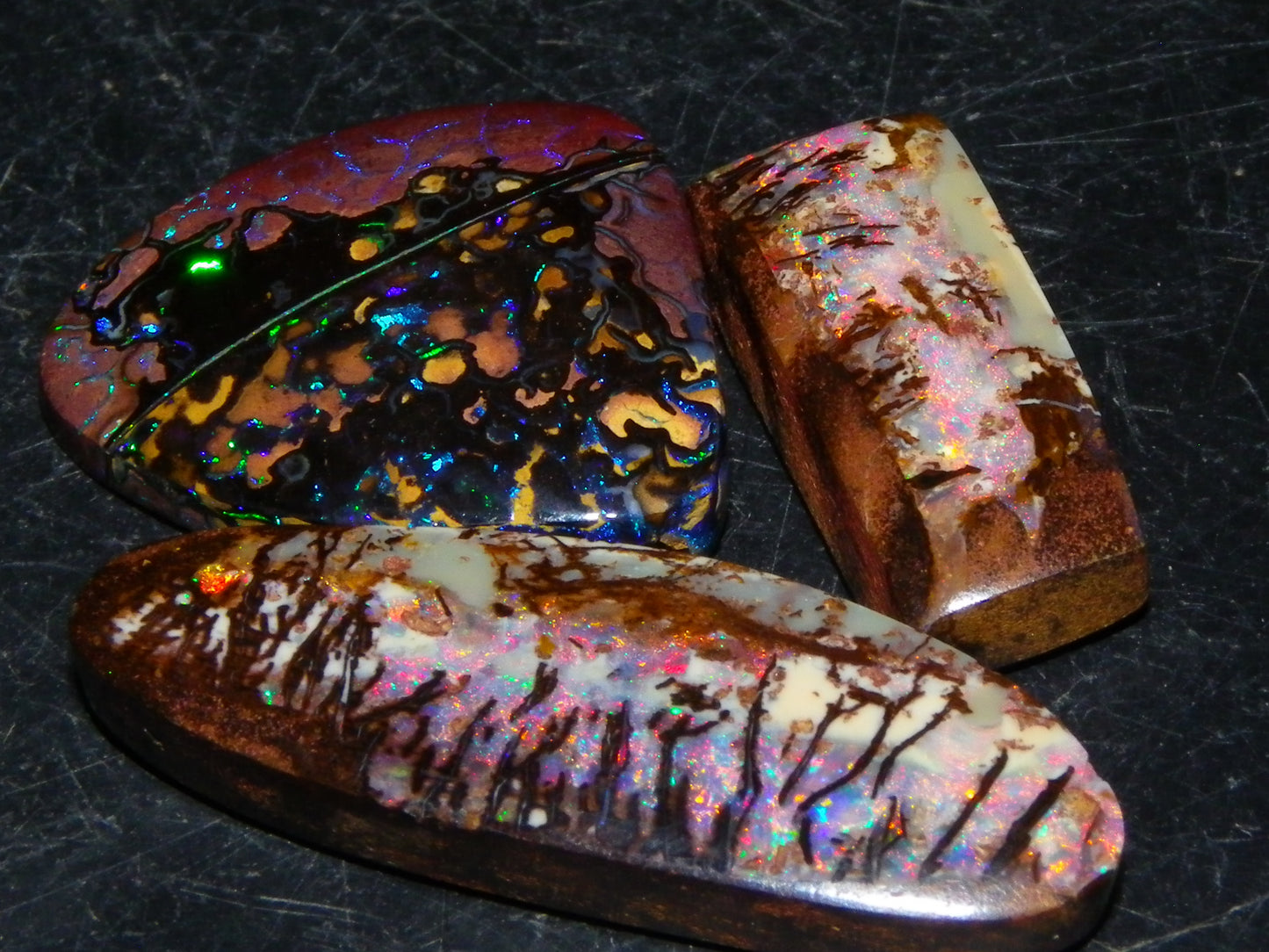 3 Nice Gem Cut/Polished Koroit Opals 35.31cts 2 Wood Replacement 1 Pattern Red/Green Fires
