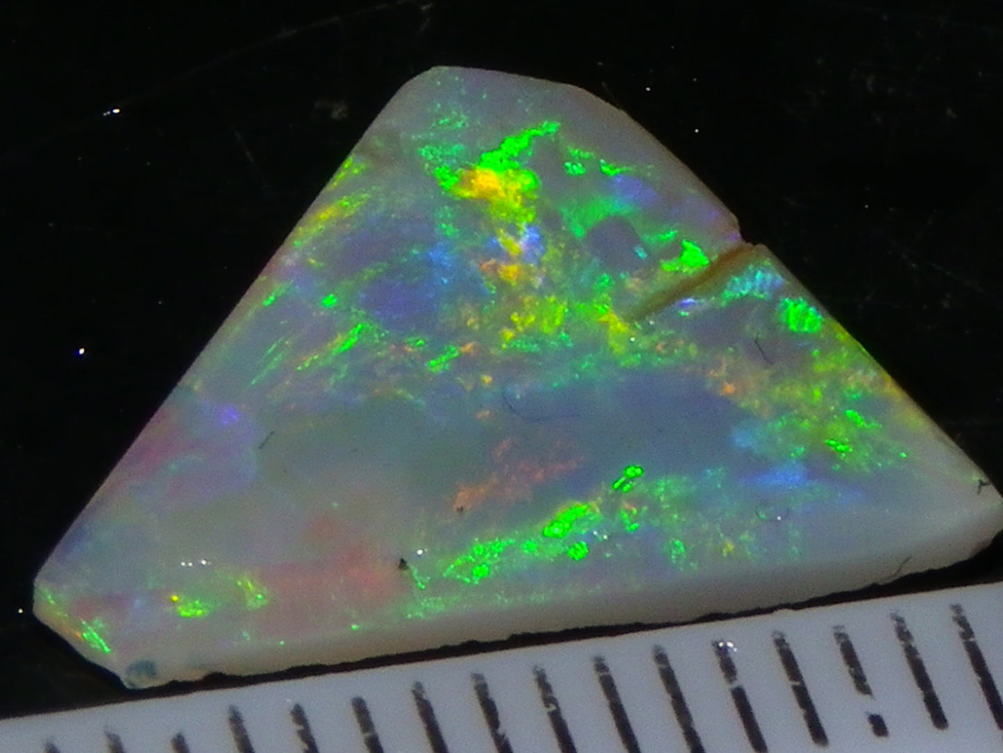 4 Gem Crystal Opal Rubs 12.45cts Lightning Ridge Australia Fires/Multicolours