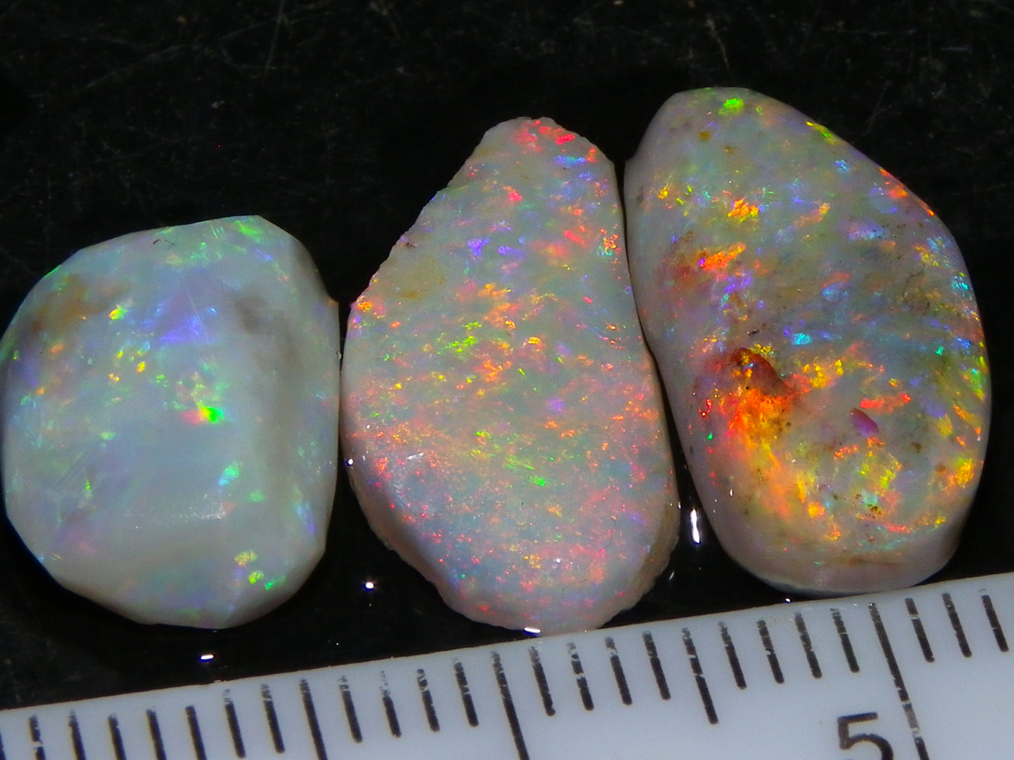 3 Nice Rubbed/Roug Coober Pedy Seam Opals 12cts Multicolour Fires Australia