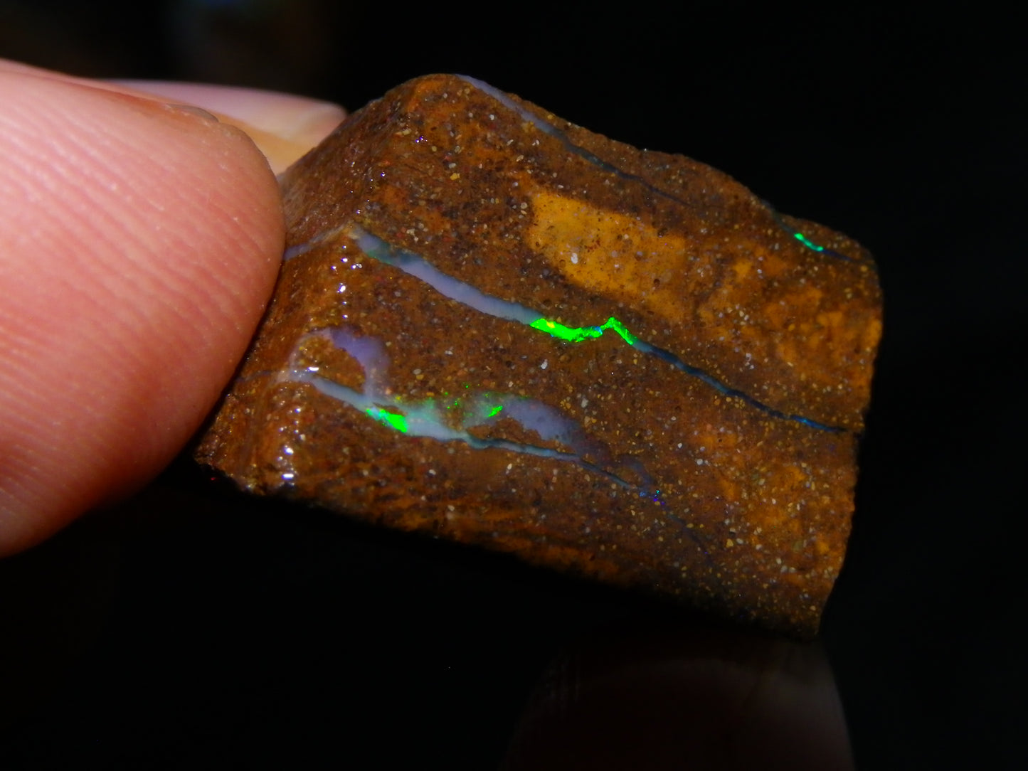 Nice Rough/Rubbed/Sliced Boulder Opal Parcel 913cts Some Veins/Fires/Specimens