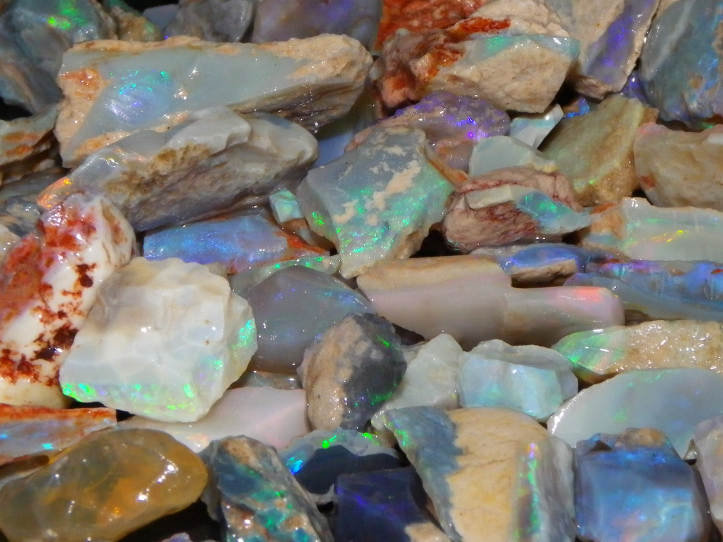 Nice Rough Lightning Ridge Opals 360cts Seam/Fossil/Nobby Green/Blue/Purple Fires