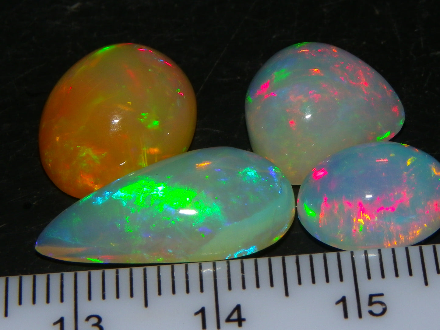 Nice Cut Welo Crystal Opal Parcel 17.5cts Multicolours Mixed Base Parcel