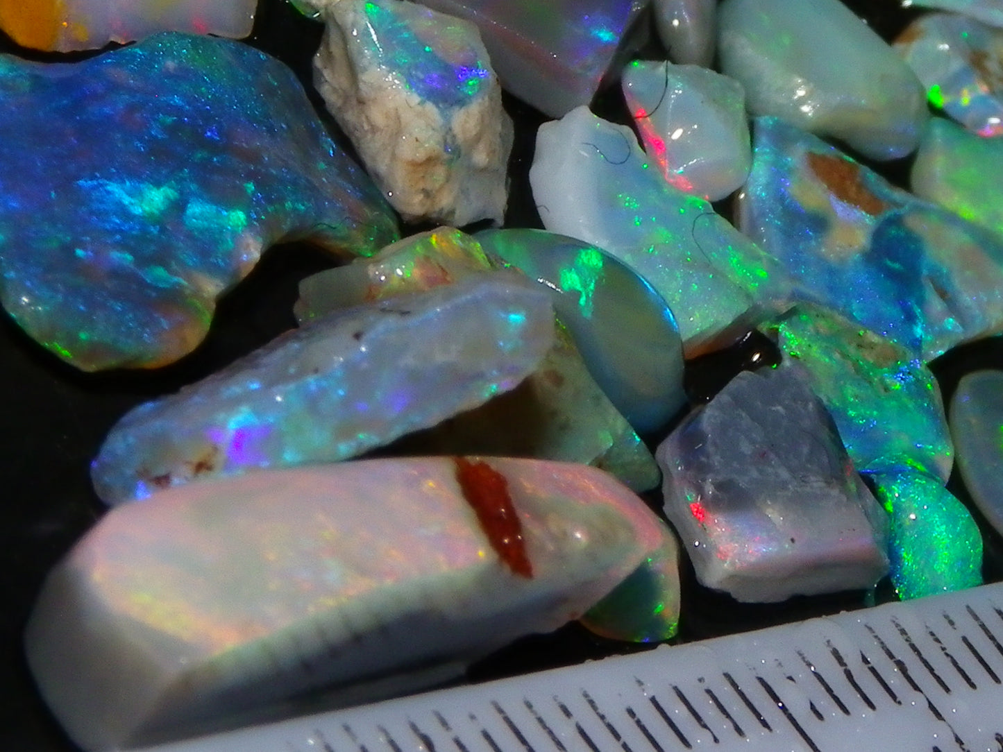 Nice Bright Lightning Ridge Opal Small Rubs/Chips/Rough Parcel 23.6cts Fires Australia