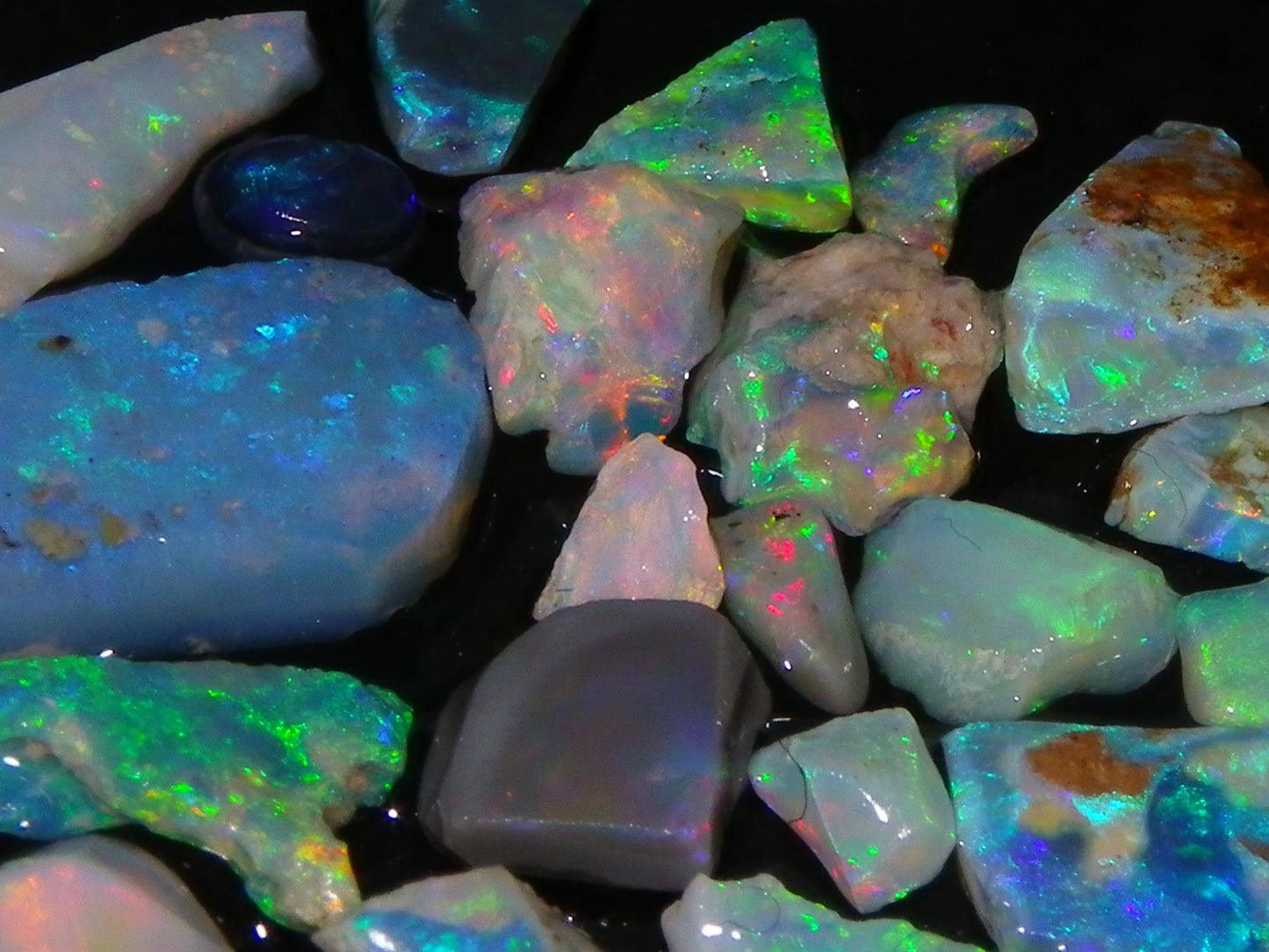 Nice Bright Lightning Ridge Opal Small Rubs/Chips/Rough Parcel 23.6cts Fires Australia