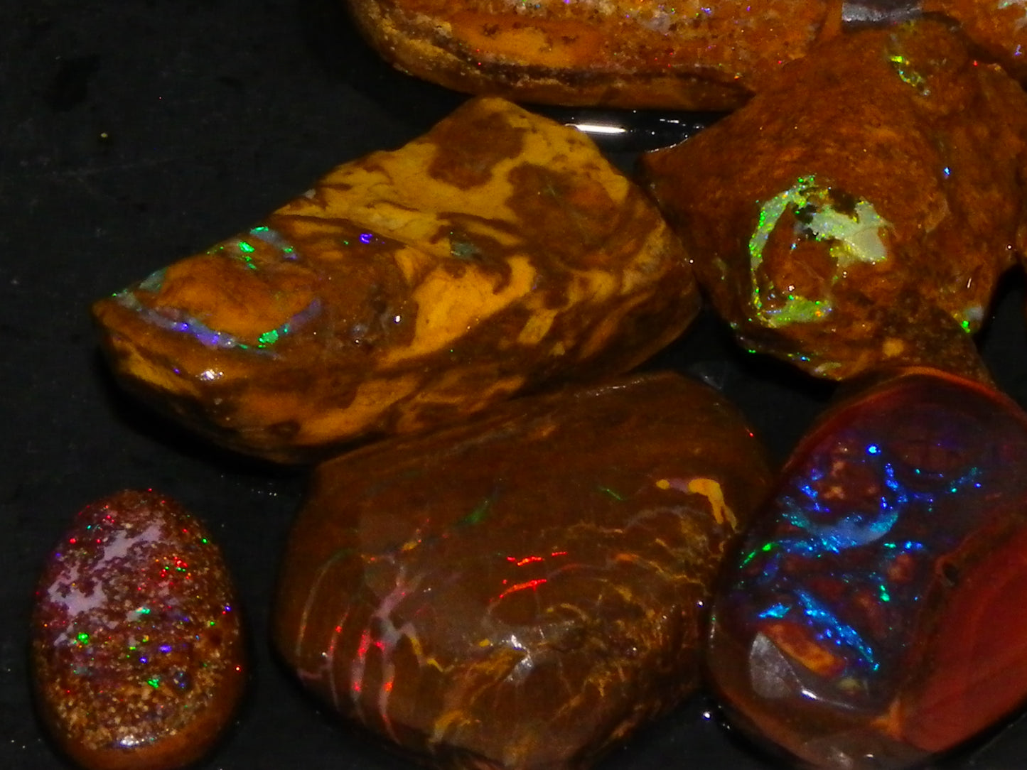 NIce Rubbed/Preformed/Rough Qld Opals 90cts Boulder/Matrix/Koroit Some Fires :)