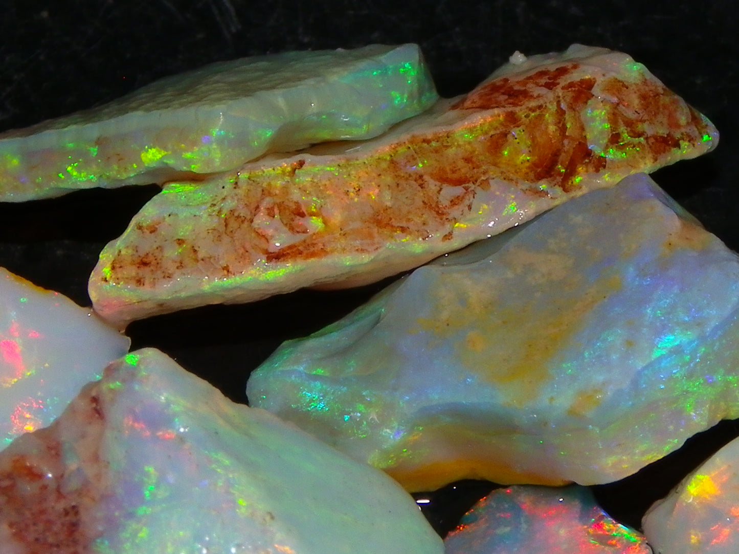 Nice Quality Coober Pedy Opal Rough Parcel 49.4cts Australia Multicolour Fires