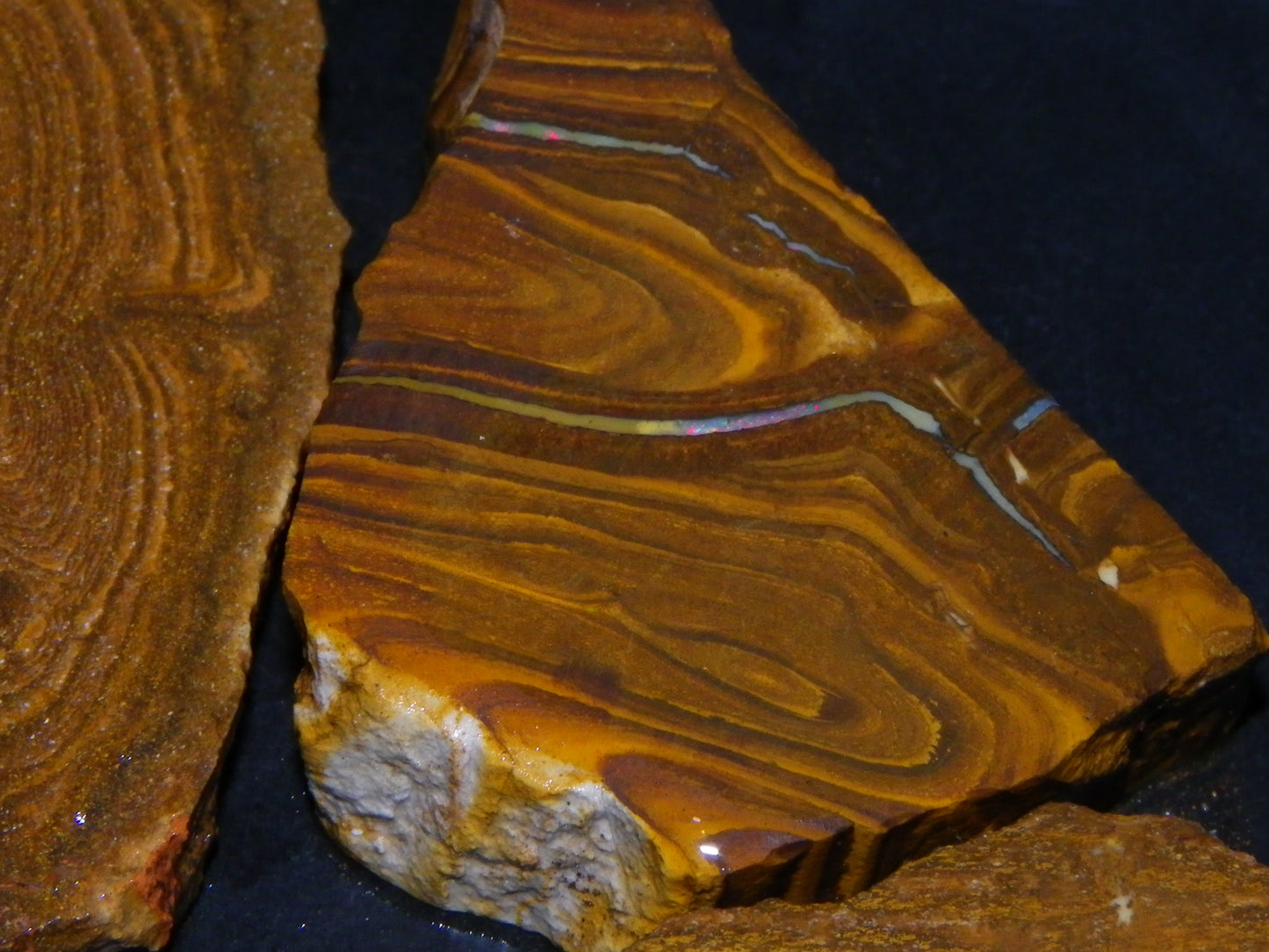 Larger Rough/Sliced Boulder Opal specimens 1327cts Queensland Australia :)