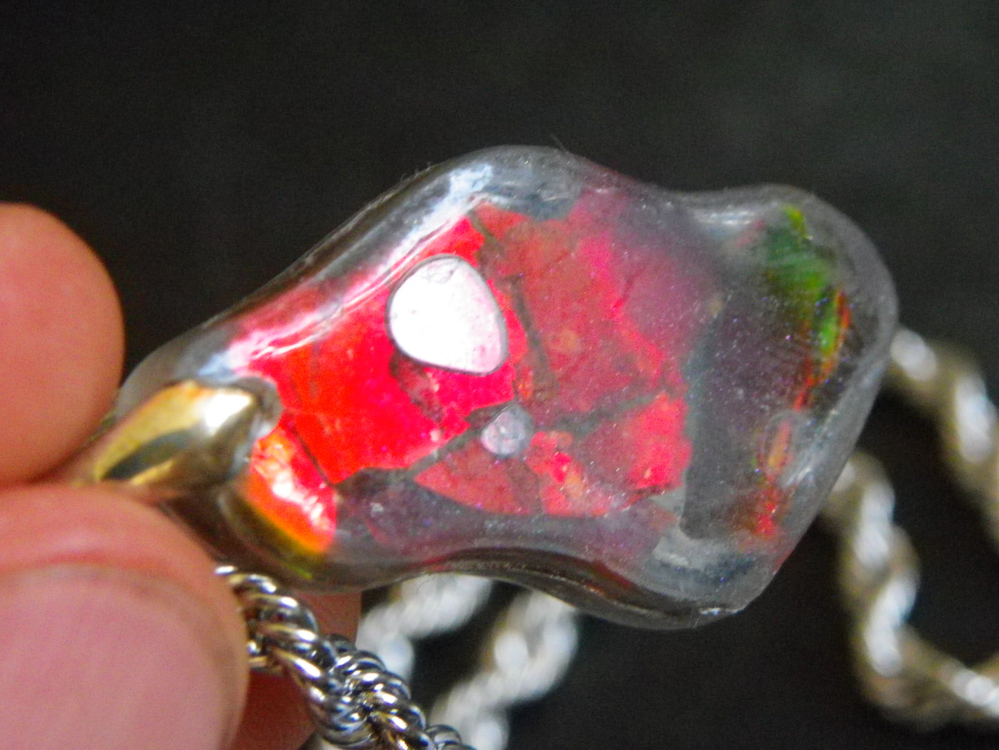 Nice Ammolite Double sided Pendant 24cts +Titanium rope Chain Red/Gold Colours Canada