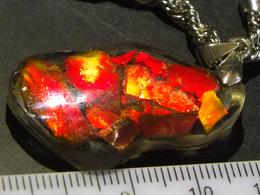 Nice Ammolite Double sided Pendant 24cts +Titanium rope Chain Red/Gold Colours Canada