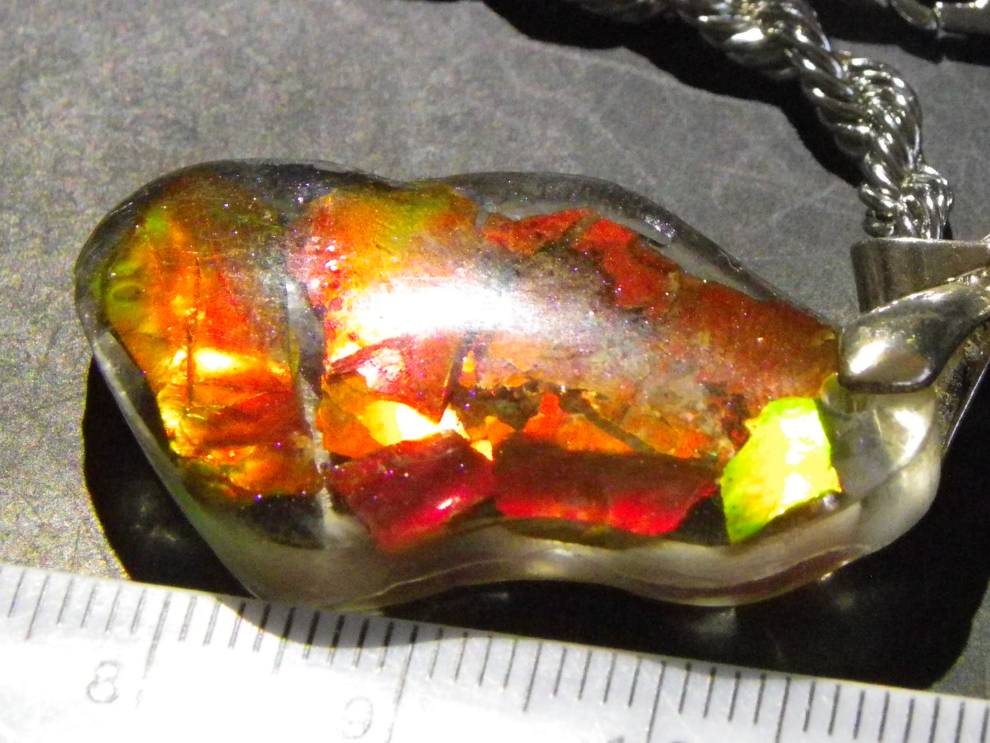 Nice Ammolite Double sided Pendant 24cts +Titanium rope Chain Red/Gold Colours Canada