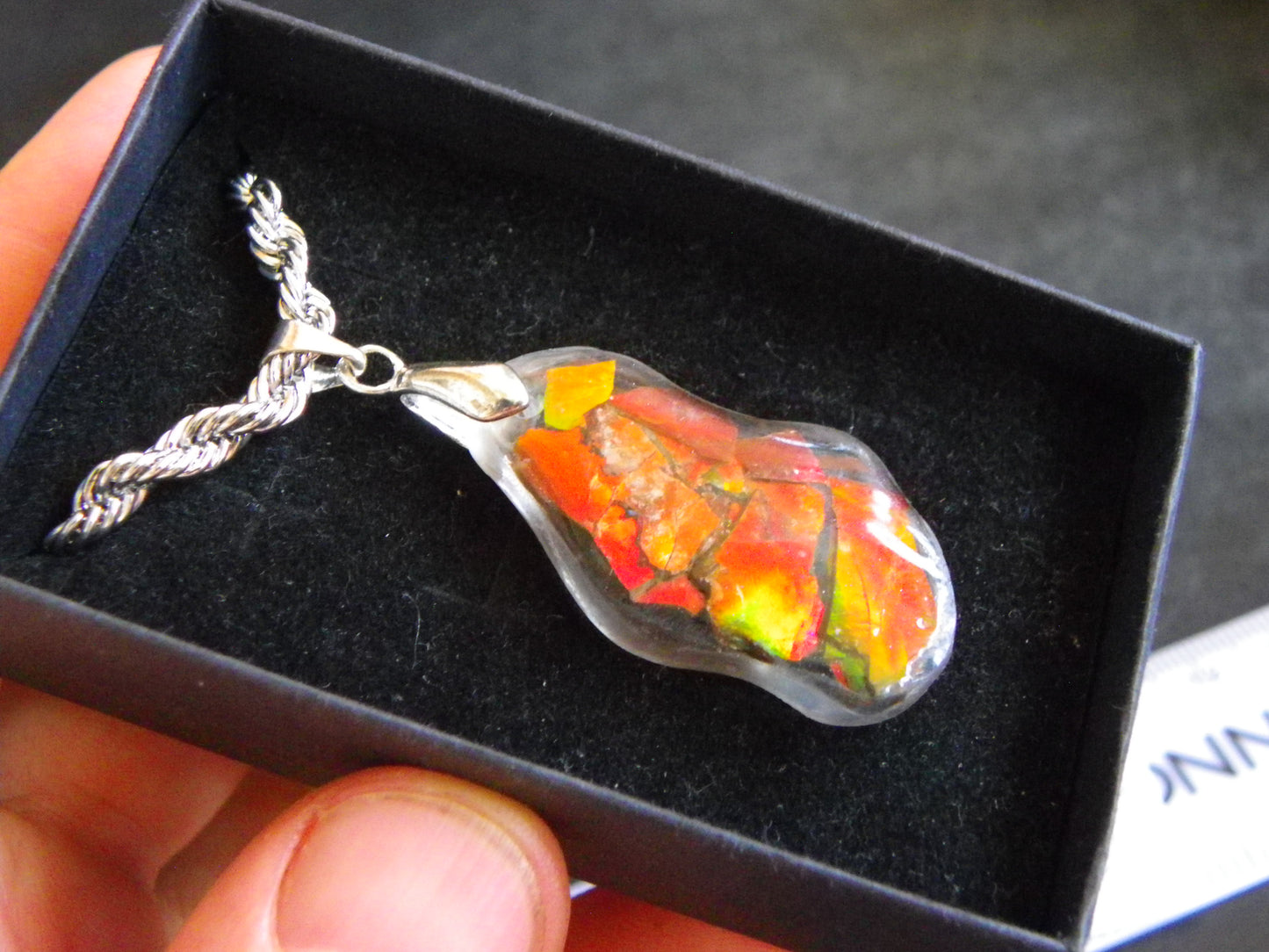 Nice Ammolite Double sided Pendant 24cts +Titanium rope Chain Red/Gold Colours Canada