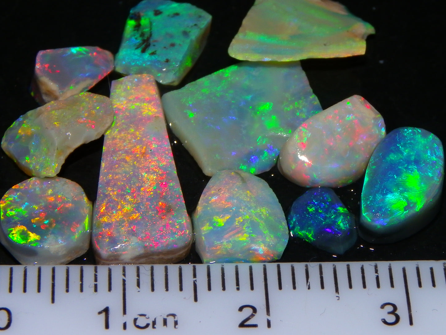 Bright Rubbed Lightning Ridge/Mintabie Opals 12.5cts Multicolour Fires Australia