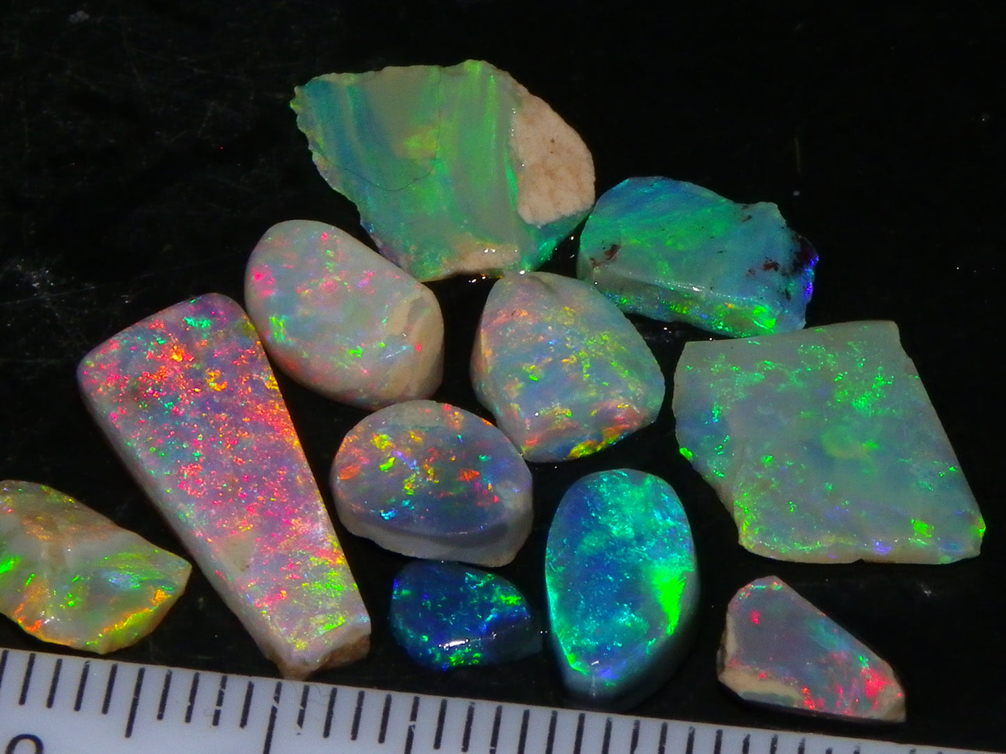 Bright Rubbed Lightning Ridge/Mintabie Opals 12.5cts Multicolour Fires Australia