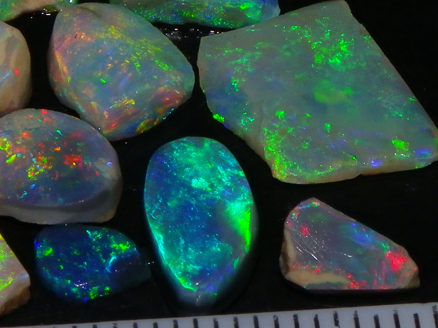 Bright Rubbed Lightning Ridge/Mintabie Opals 12.5cts Multicolour Fires Australia