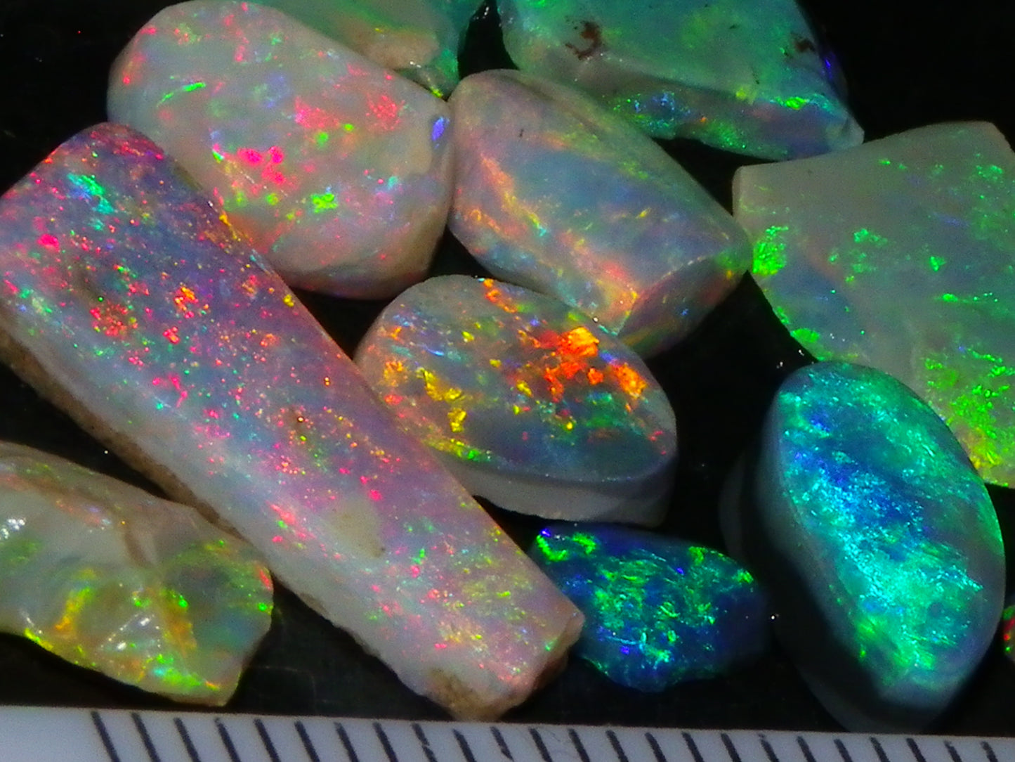 Bright Rubbed Lightning Ridge/Mintabie Opals 12.5cts Multicolour Fires Australia