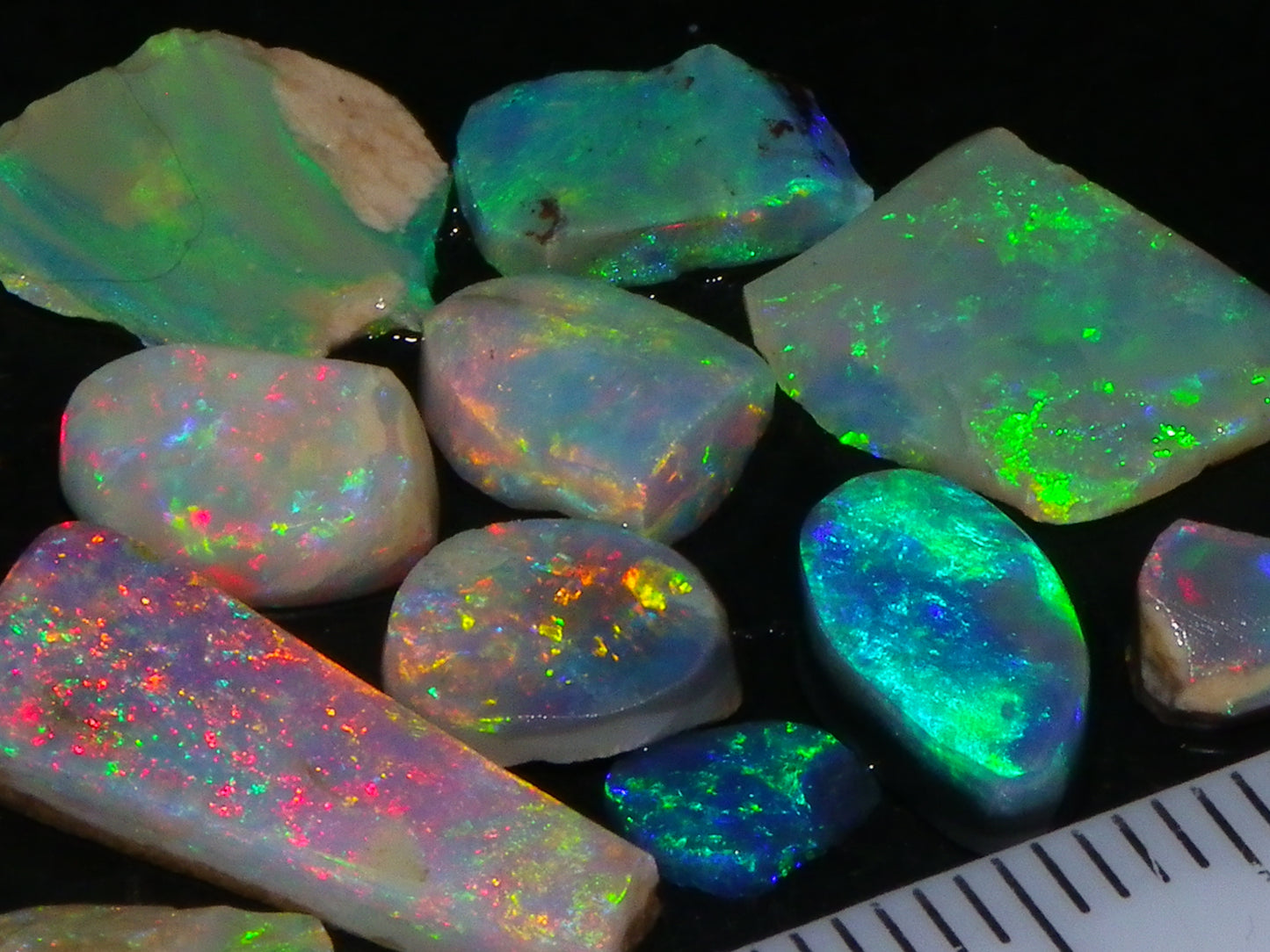 Bright Rubbed Lightning Ridge/Mintabie Opals 12.5cts Multicolour Fires Australia