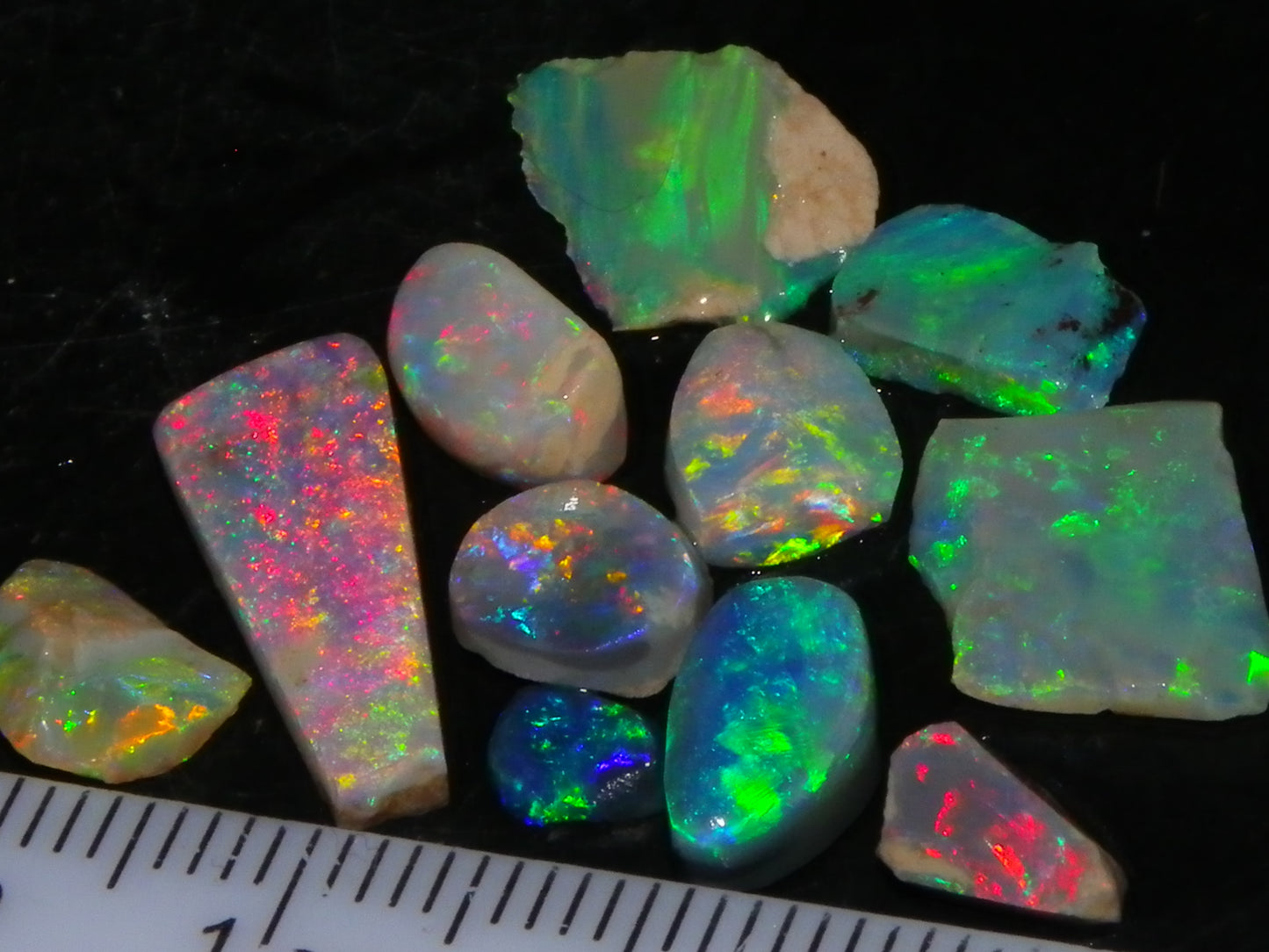 Bright Rubbed Lightning Ridge/Mintabie Opals 12.5cts Multicolour Fires Australia