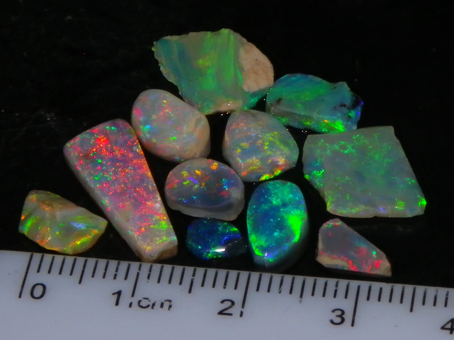 Bright Rubbed Lightning Ridge/Mintabie Opals 12.5cts Multicolour Fires Australia