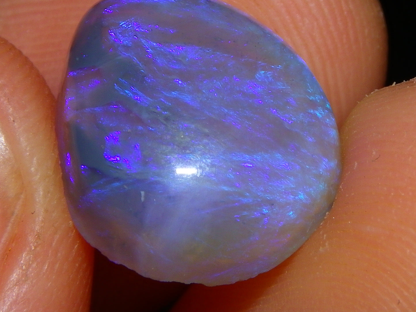 Nice Lightning Ridge Crystal Opal Cab 9.09cts Blue/Purple Fires Australia