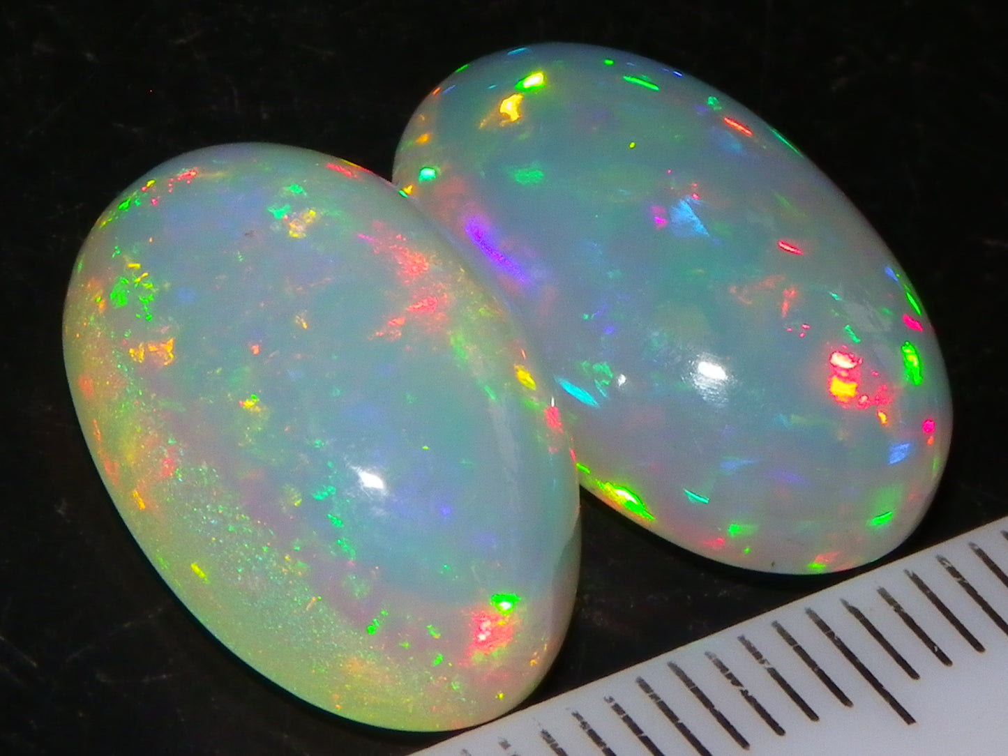 2 Nice Quality Welo Crystal Opal Cabs 8.66cts Ethiopia Multicolour Fires Red/Greens