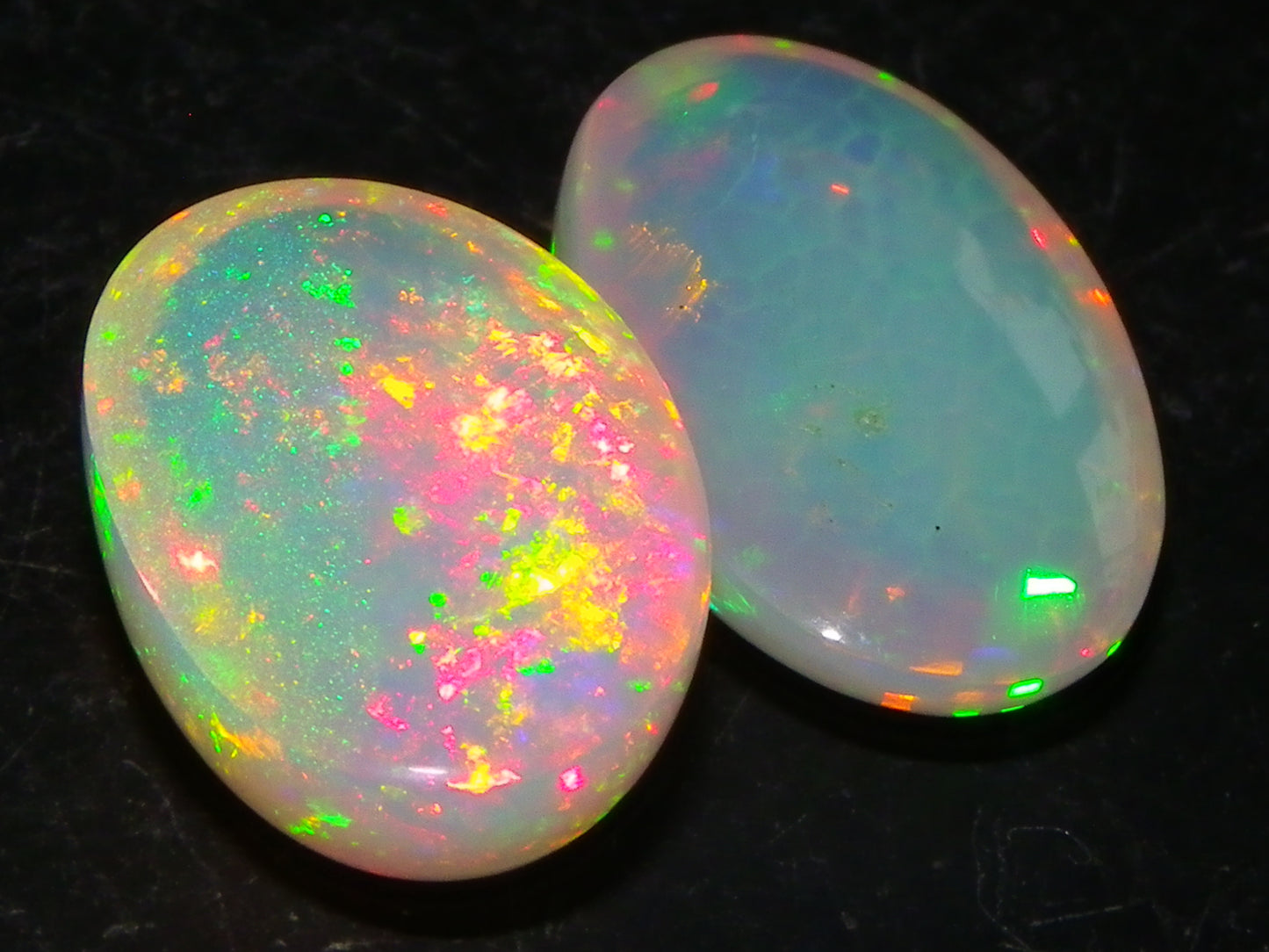 2 Nice Quality Welo Crystal Opal Cabs 8.66cts Ethiopia Multicolour Fires Red/Greens