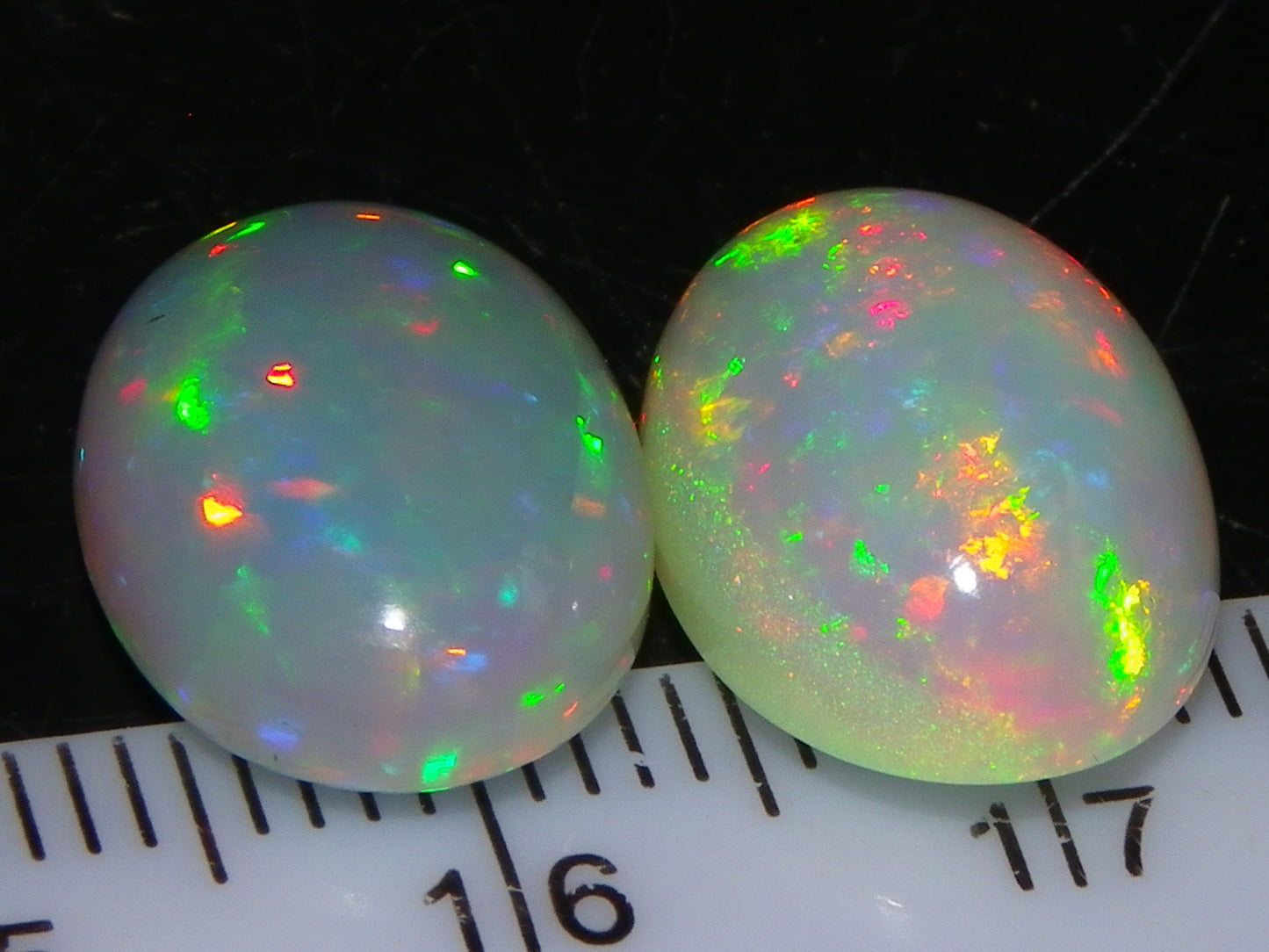 2 Nice Quality Welo Crystal Opal Cabs 8.66cts Ethiopia Multicolour Fires Red/Greens