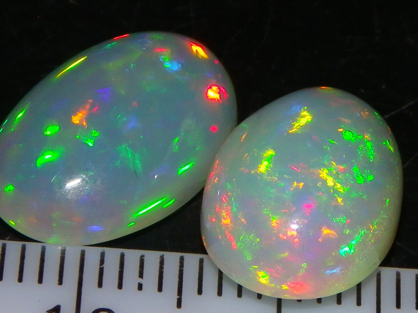 2 Nice Quality Welo Crystal Opal Cabs 8.66cts Ethiopia Multicolour Fires Red/Greens