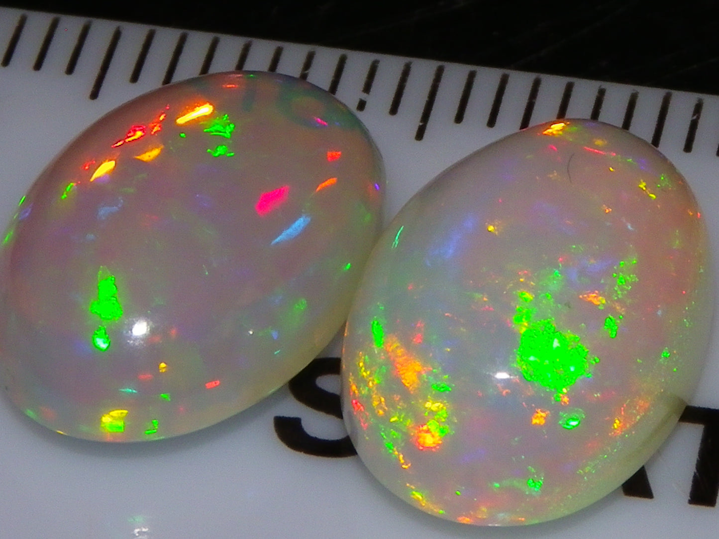 2 Nice Quality Welo Crystal Opal Cabs 8.66cts Ethiopia Multicolour Fires Red/Greens