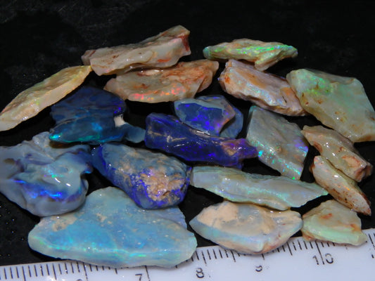 Nice Rough Lightning Ridge Seam Opal Parcel 112cts Crystal/Black Base Blue/Greens Australia