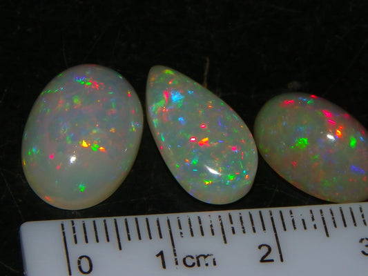 3 Nice Quality welo Crystal Opal Cabs 12.59cts Multicolour Fires Ethiopia
