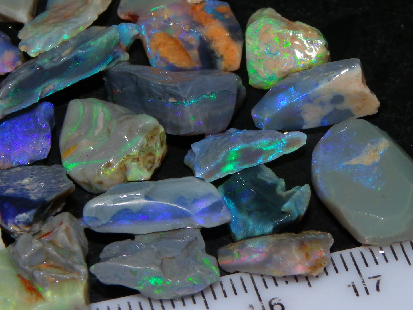 Nice Rough Lightning Ridge Opal Parcel 72.5cts Seam/Mixed Base Fires Australia