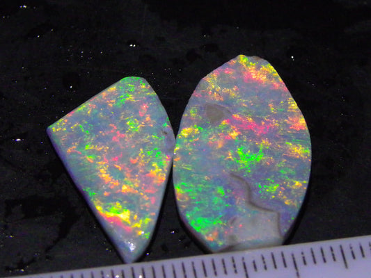 2 Super Bright Mintabie Seam Opal Rubs/Rough 11.12cts Australia Red/Orange/Green Fires