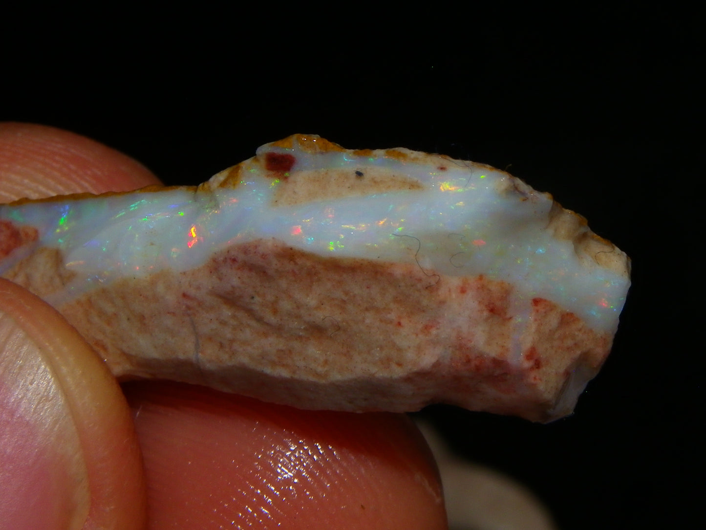 Nice Rough Opal Specimens/Seam 58.5cts Coober Pedy Australia Multicolours