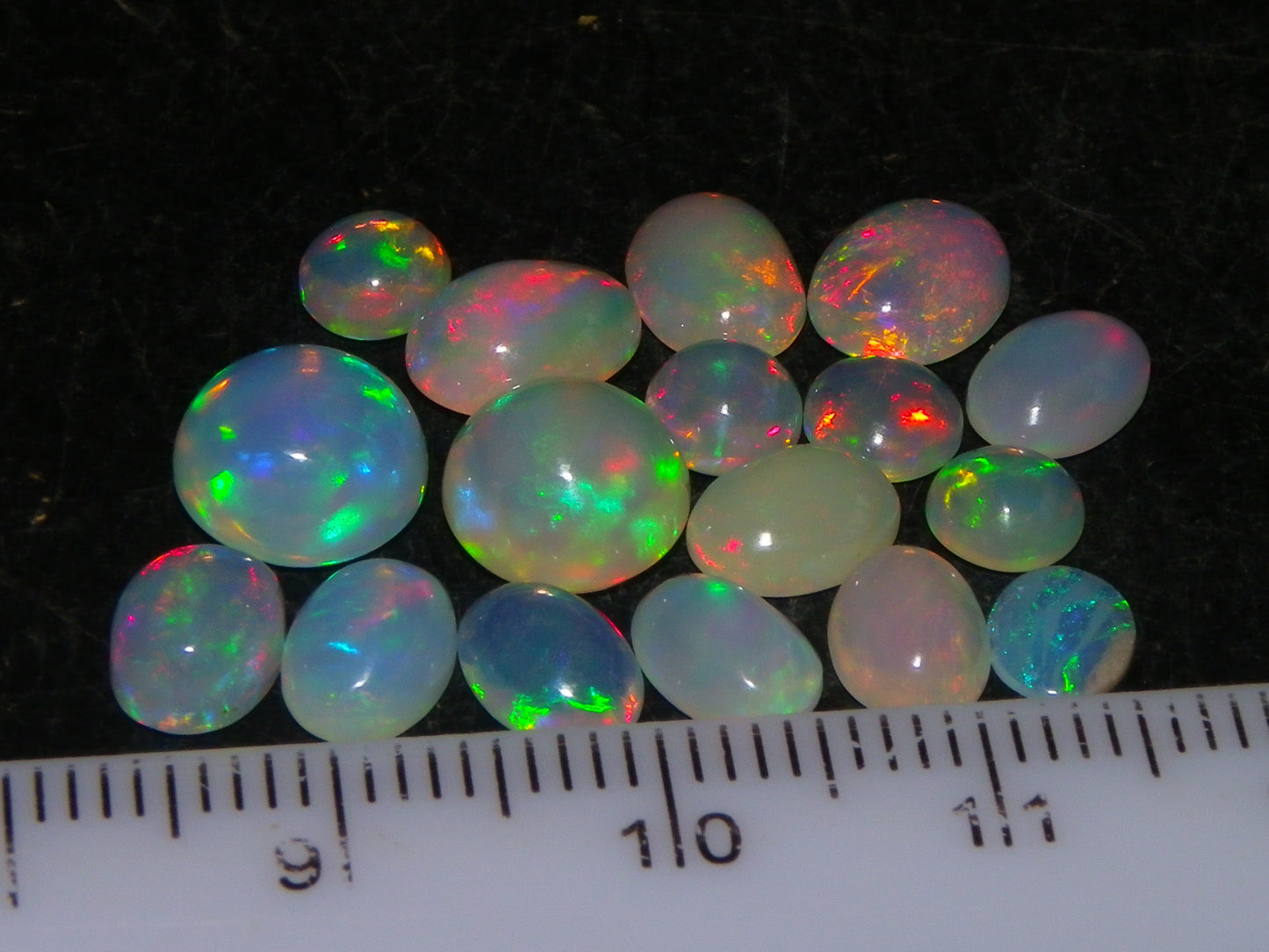 Nice Cut/Polished Welo Crystal Opals 10.30cts Ethiopia 17x stones Multicolours