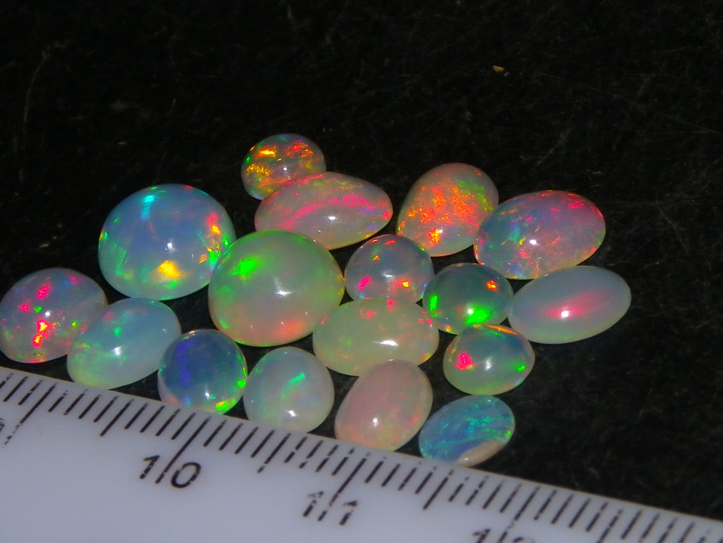 Nice Cut/Polished Welo Crystal Opals 10.30cts Ethiopia 17x stones Multicolours