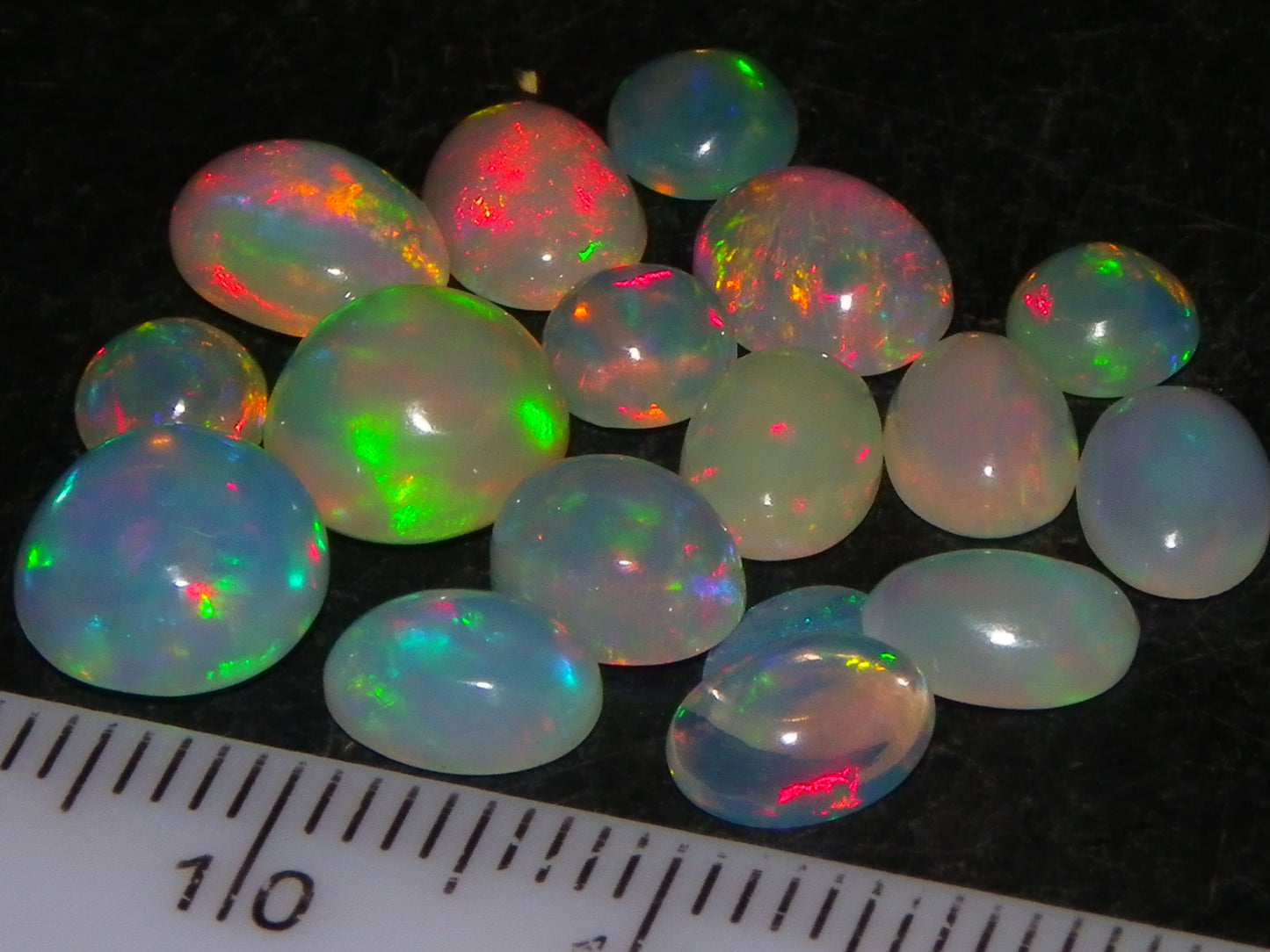 Nice Cut/Polished Welo Crystal Opals 10.30cts Ethiopia 17x stones Multicolours