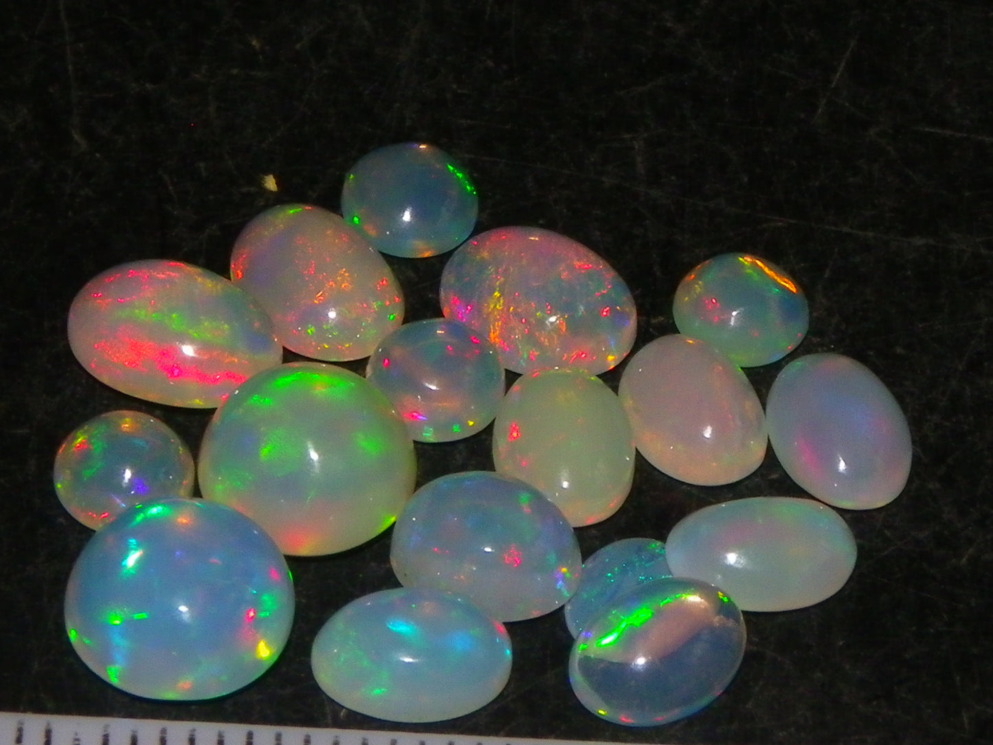 Nice Cut/Polished Welo Crystal Opals 10.30cts Ethiopia 17x stones Multicolours