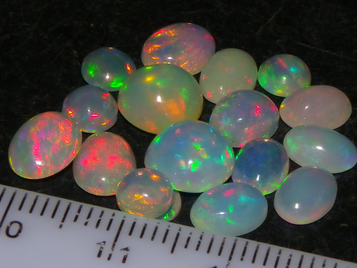 Nice Cut/Polished Welo Crystal Opals 10.30cts Ethiopia 17x stones Multicolours