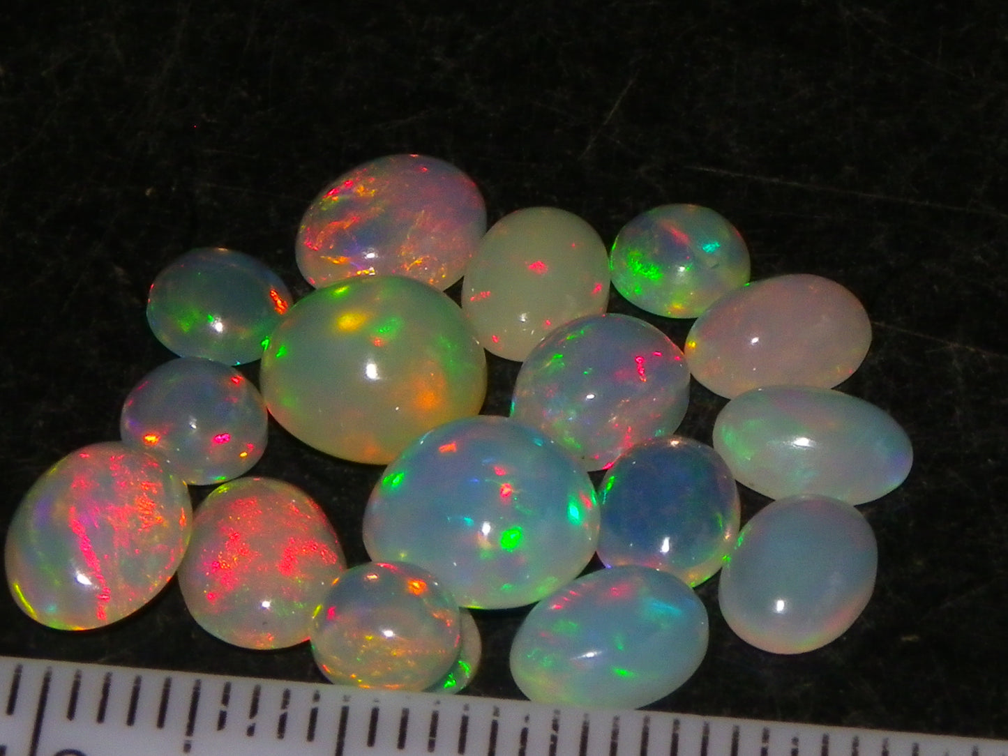 Nice Cut/Polished Welo Crystal Opals 10.30cts Ethiopia 17x stones Multicolours