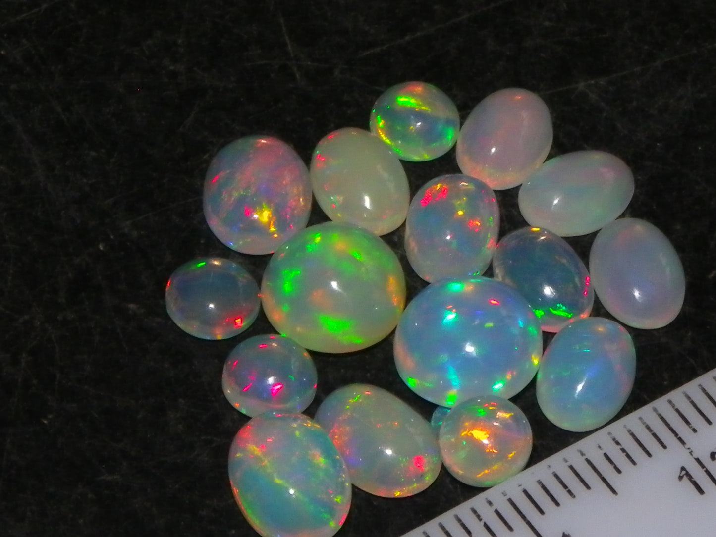 Nice Cut/Polished Welo Crystal Opals 10.30cts Ethiopia 17x stones Multicolours