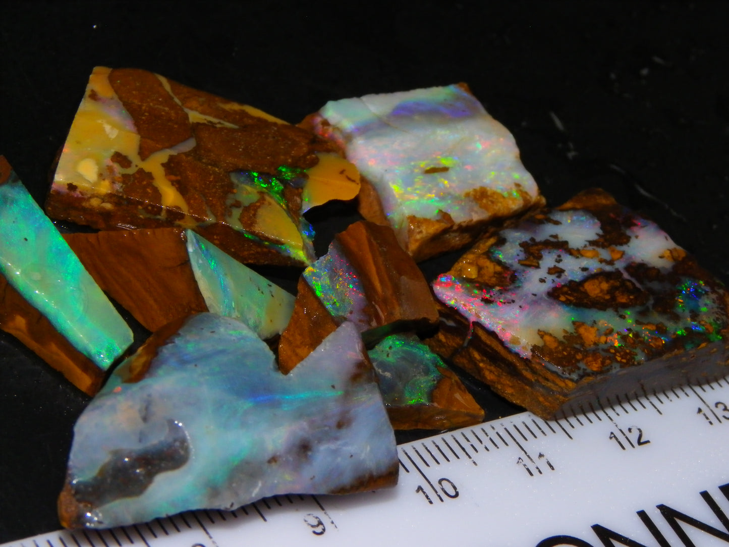 Nice Rough/Rubbed/Sliced Boulder Opal Parcel 113.4cts Queensland Australia Au