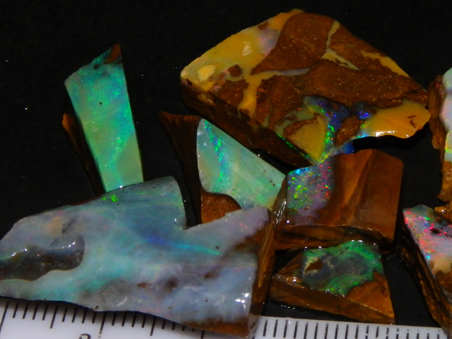 Nice Rough/Rubbed/Sliced Boulder Opal Parcel 113.4cts Queensland Australia Au