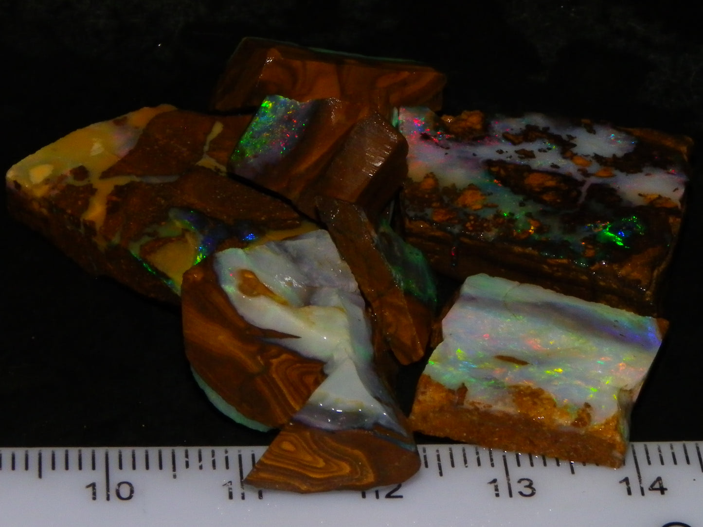 Nice Rough/Rubbed/Sliced Boulder Opal Parcel 113.4cts Queensland Australia Au