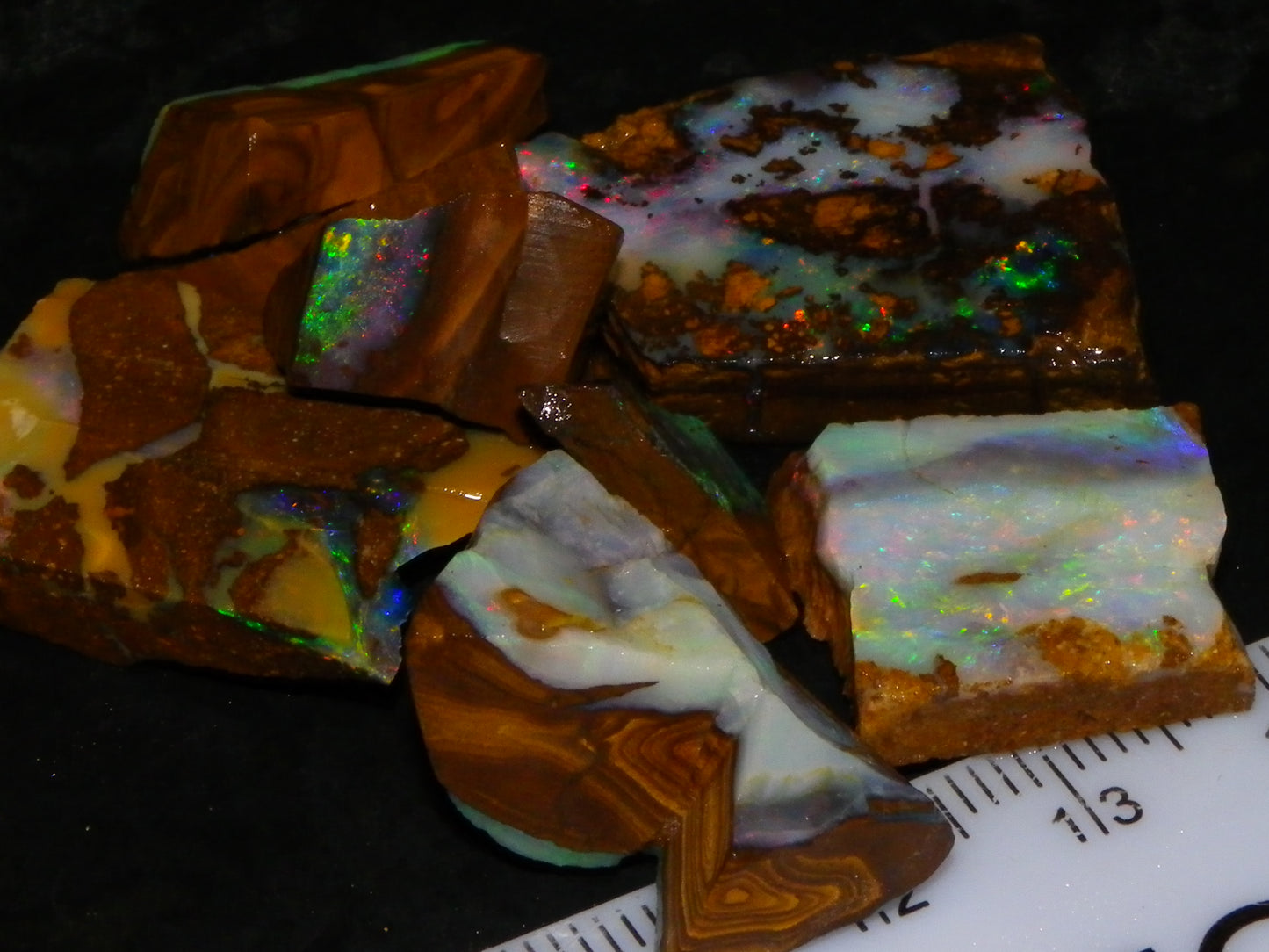 Nice Rough/Rubbed/Sliced Boulder Opal Parcel 113.4cts Queensland Australia Au