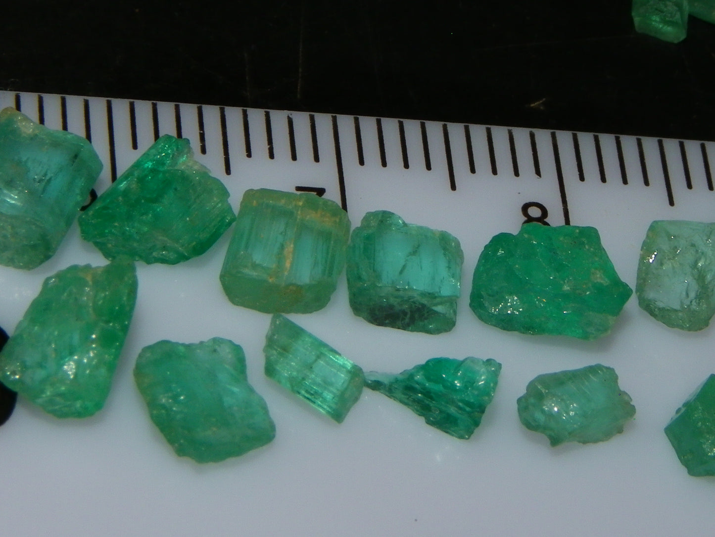 NIce Quality Emerald Crystals 31.5cts Panjshir Valley Afghanistan