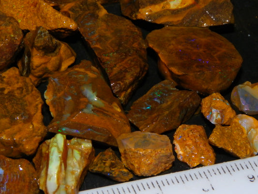 Nice Matrix/Boulder Opal Small Specimens 350cts Queensland Australia Some Fires