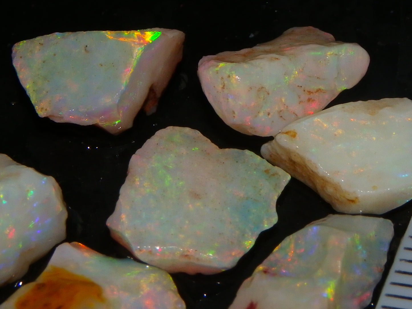 Nice Coober Pedy Opal Rough Parcel 27.4cts Bright Multicolours Crystal/Milky Base Seam