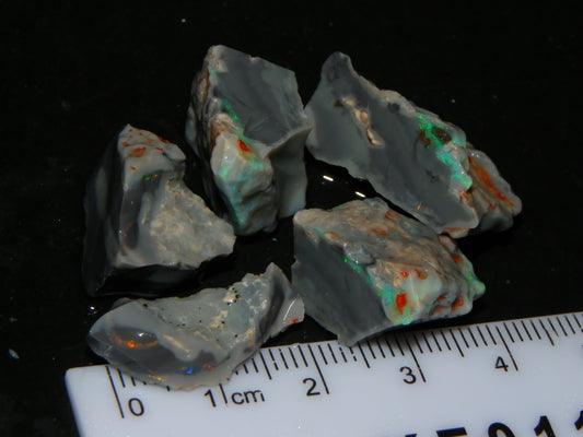 Nice Dark Lightning Ridge Opal Rough Parcel 64.5cts Green/reds Black Opals